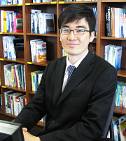 INOUE Akimitsu, an Intelligent Computing researcher.